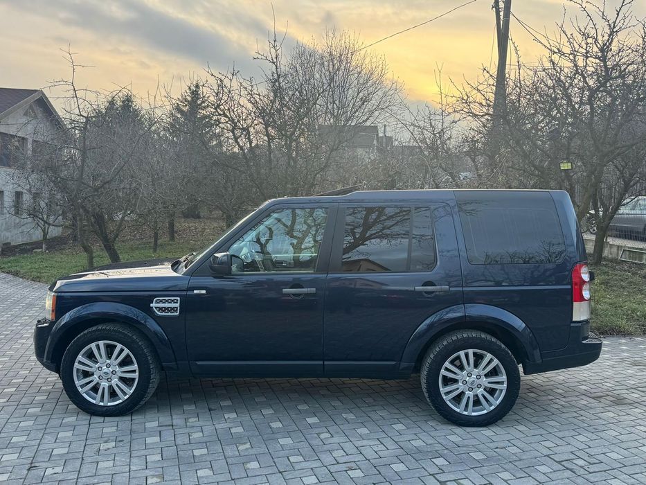 Vând Land ROVER Discovery 4,cu motor defect...negociabil