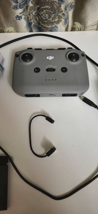 Продам DJI Mini 2 Fly More Combo