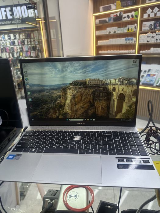 Ноутбук Dexp ssd256