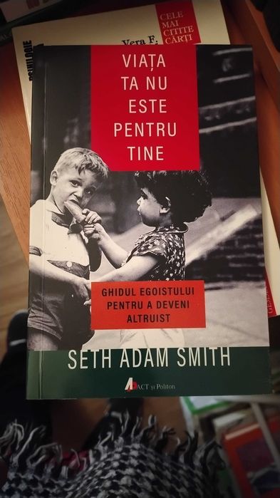 Vând cărți la 10 lei