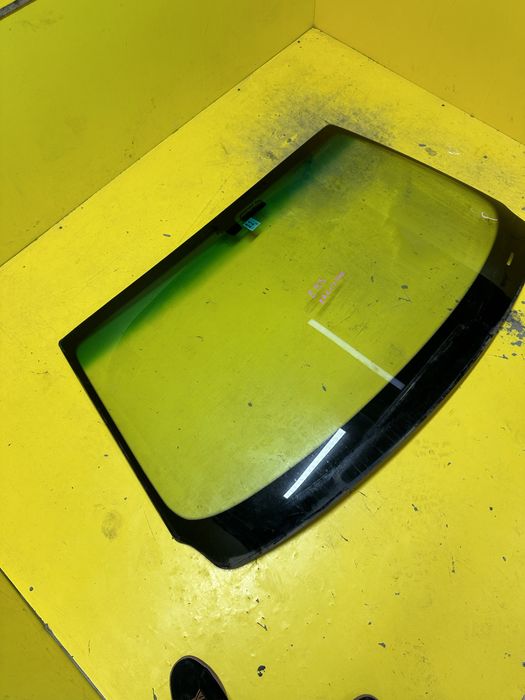 Лобовое стекло bmw Оригинал