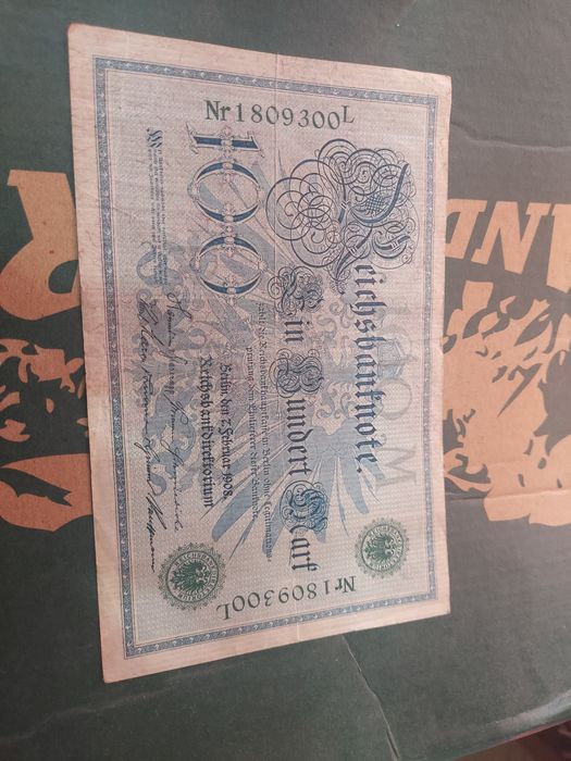 Продавам 100 марки от 1908г.