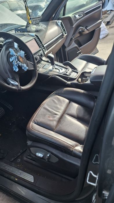 Porsche Cayenne 4.2 TDI V8 , 385 к.с.