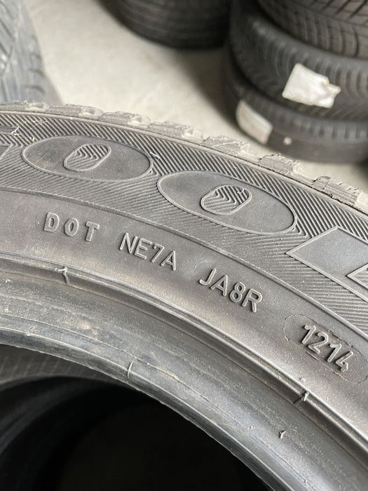 235/55/17 GOOD YEAR 4бр. 5-6.5мм