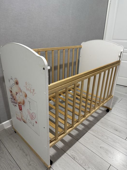 Продам детскую манежку