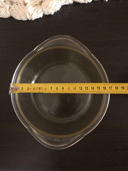 Продам стеклянное блюдо D17 СССР без крышки