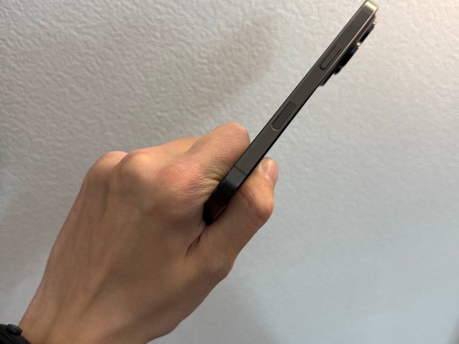 iphone 16 pro в заводском состояний