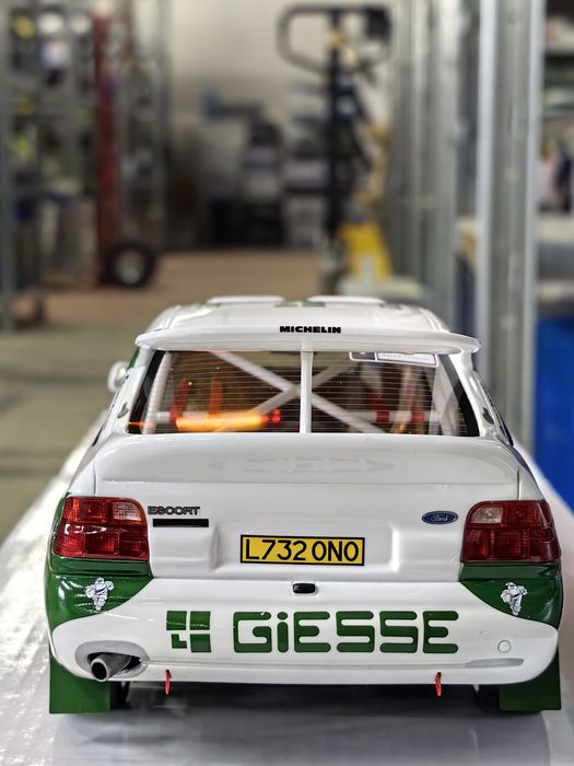 Продавам 1:18 Rally