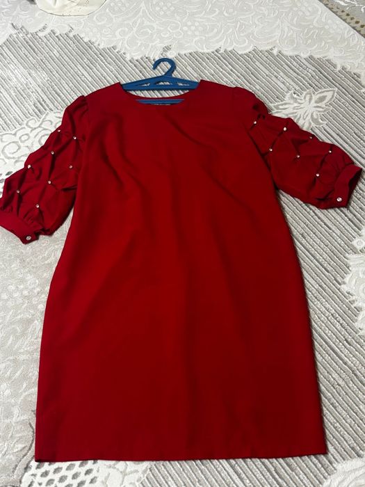 Продам платья б/у дёшево