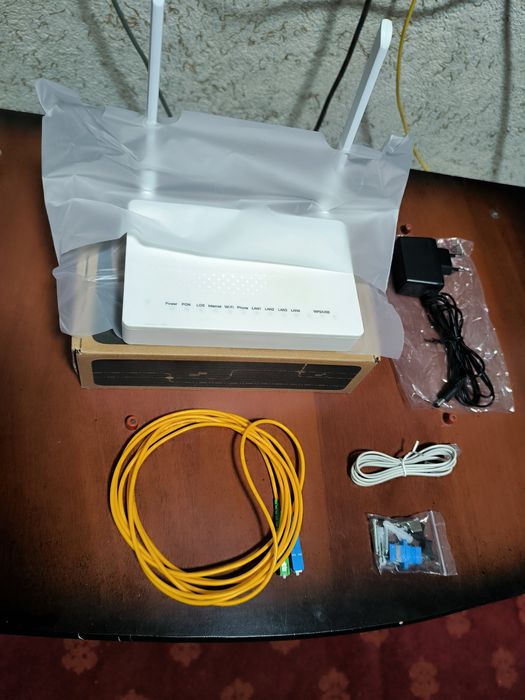 Вай фай интернет Роутер Gpon optika тезда сотилади ҳолати янги