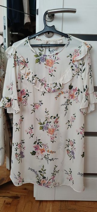 Лятна рокля H&M/Divided