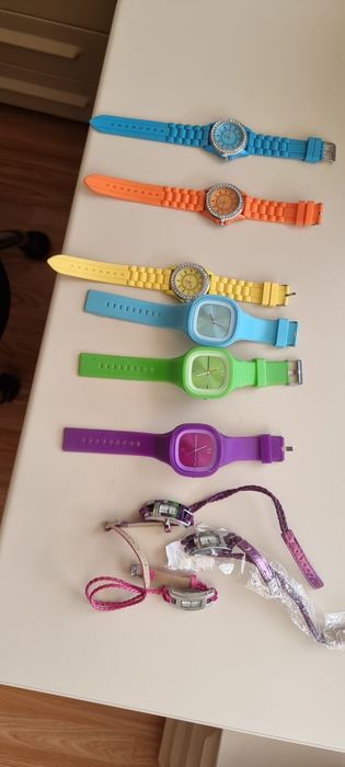 ЛИКВИДАЦИЯ 20 БРОЯ силиконови часовници