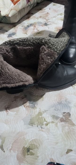 Продам сапоги женские 40 рр