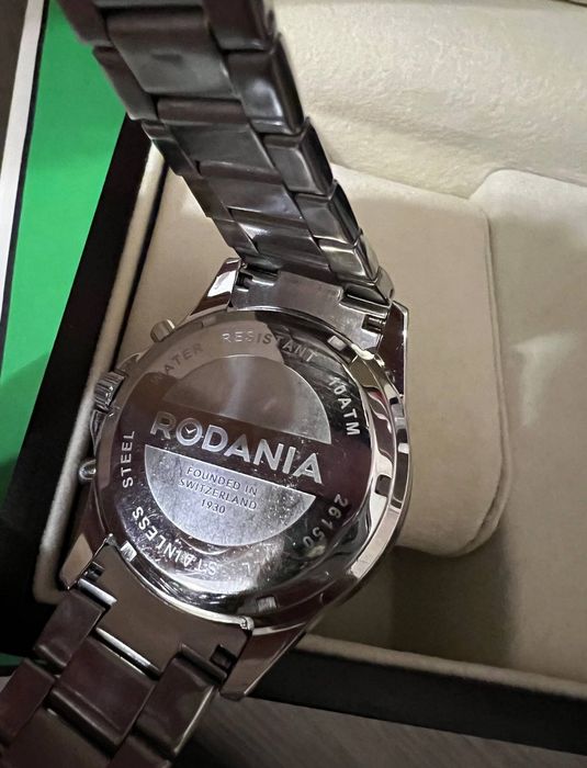 Продам швейцарские  часы Romania оригинал не копия