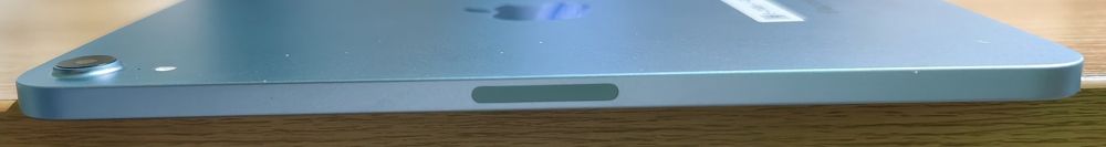 Vând tabletă iPad mini 7 (2024) - 128GB - WiFi - blue - ca nouă - garanție + accesorii