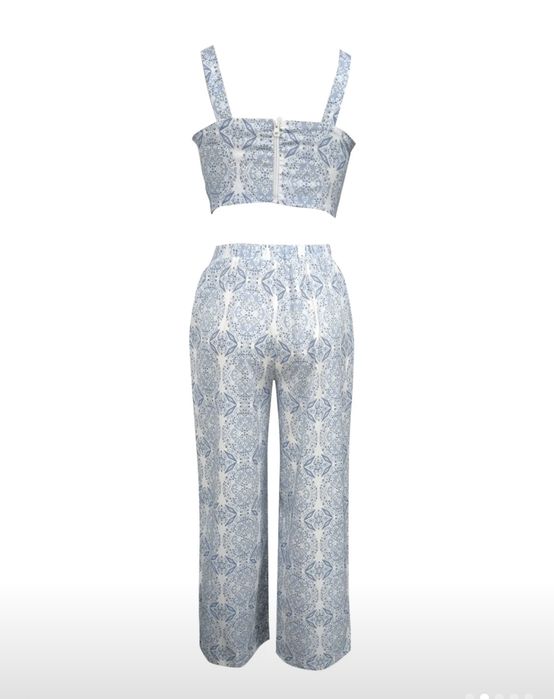 Брючный костюм