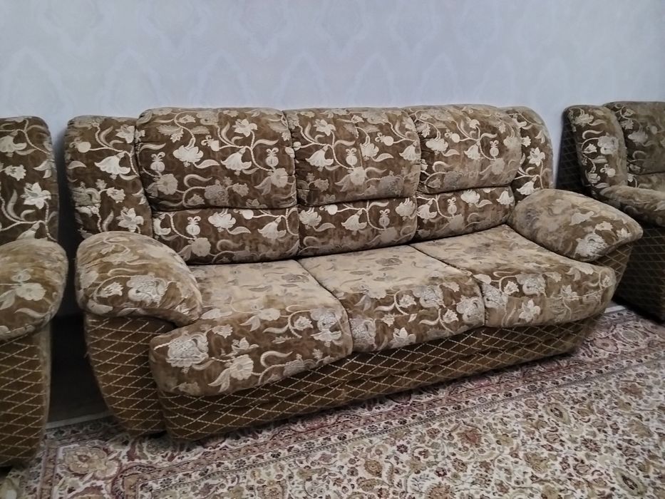 Продам диван и два кресла!