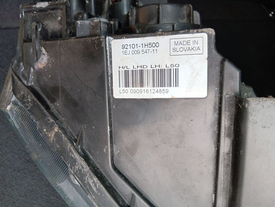 Kia Ceed ляв фар