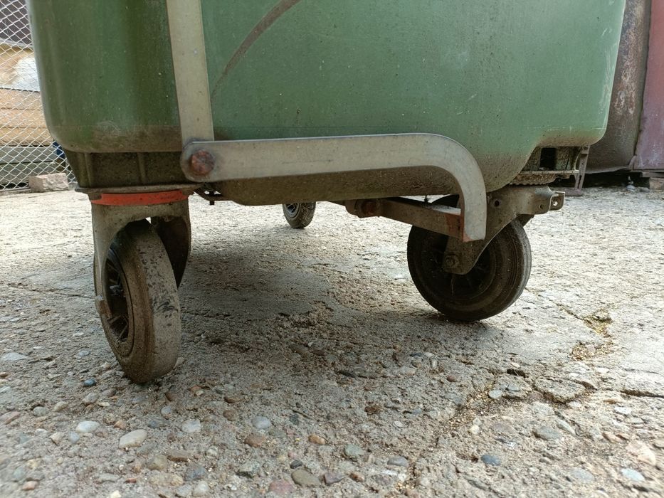 Tomberon/pubela 660l