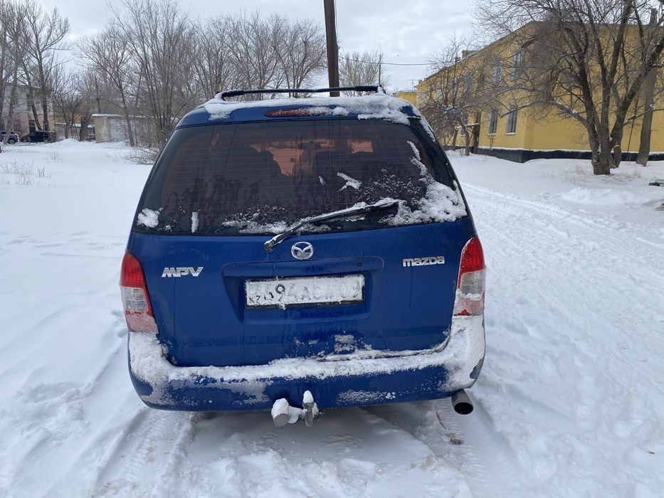 Продам авто мазда мпв