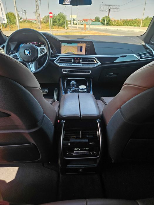Vand BMW X5 M50  OCAZIE   , 400cp, factura,stare impecabila,carte service ,PACHET FULL,TRAPA PANORAMICA