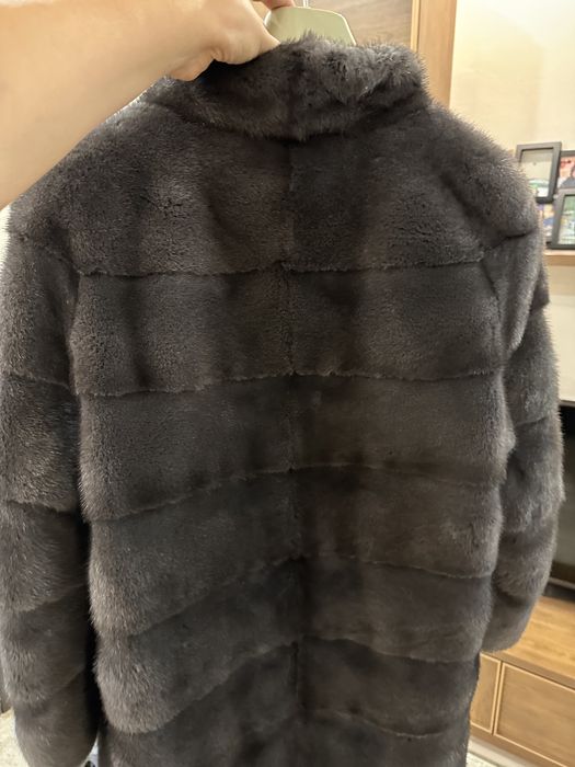 Продам шубу норковую