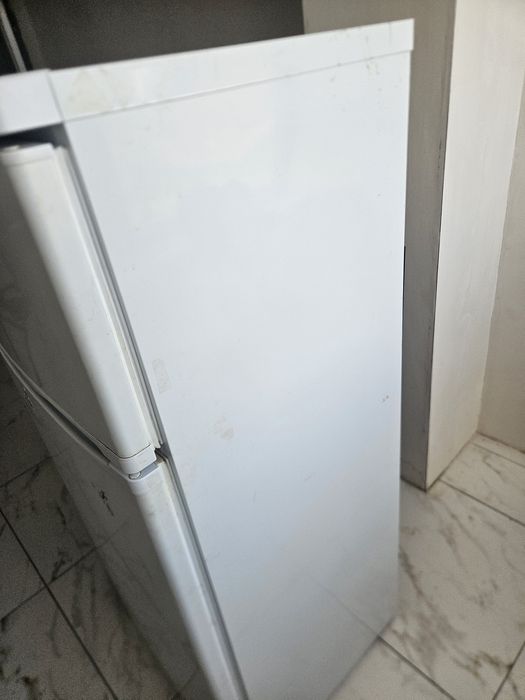 Хололодильник срочне продам