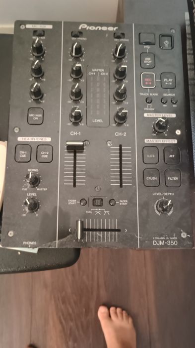 Mixer pioneer și 2 platane mai am și boxe și statie preț separat