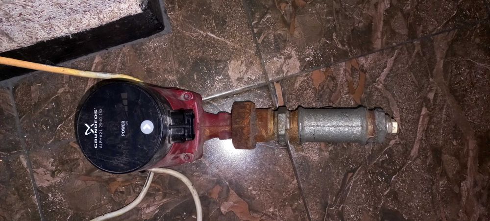 Циркулационна помпа GRUNDFOS