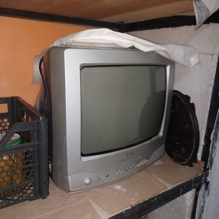 На запчасти телевизор