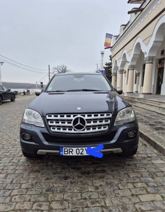 Mercedes Benz clasa ML 300 204cp,vand ,schimb cu 7 locuri