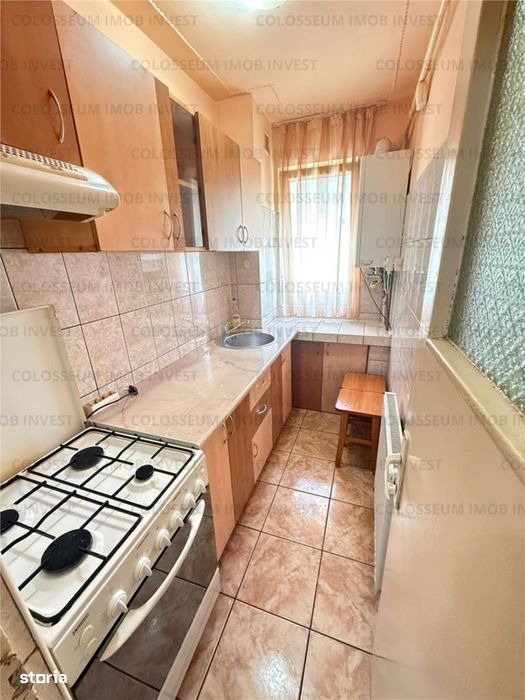 Florilor apartament 2 camere mobilat etaj 2 din 4 liber