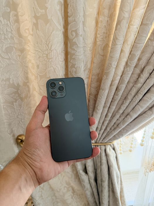 iPhone 12 Pro Max 128Gb - В отличном состоянии