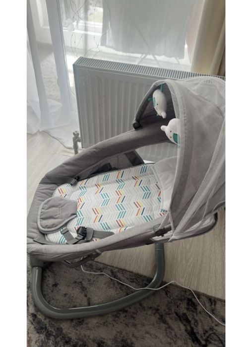 Продаеться шезлонг