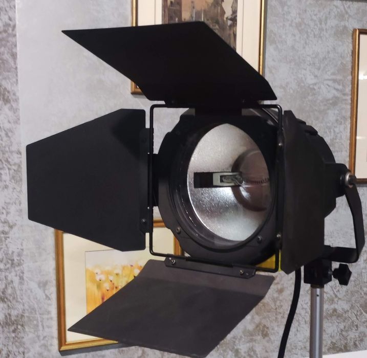 Unifocus 1000 RDS, lumini studio foto video tv