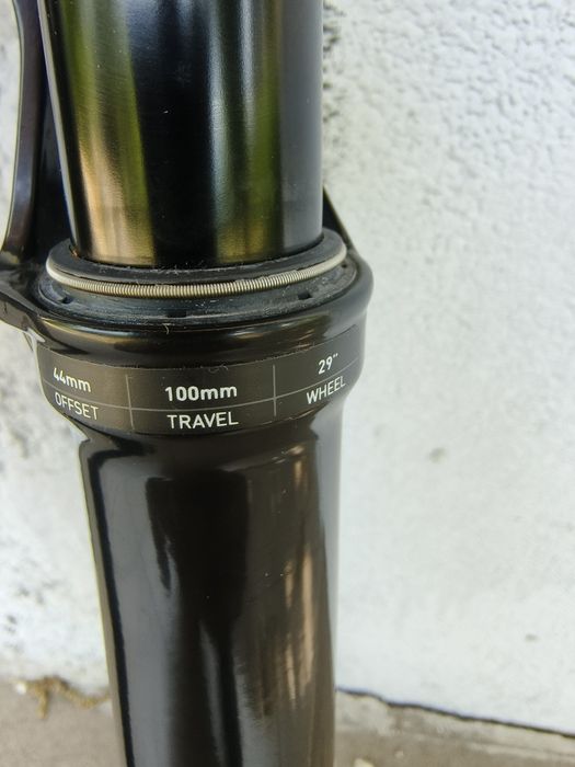 Нова Rockshox SID SL Select RL R 29 DeBonAir 100mm Remote 15x110