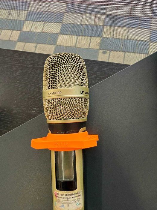 Masofaviy radio mikrofon tizimi