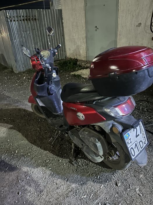 Продам скутер.   .