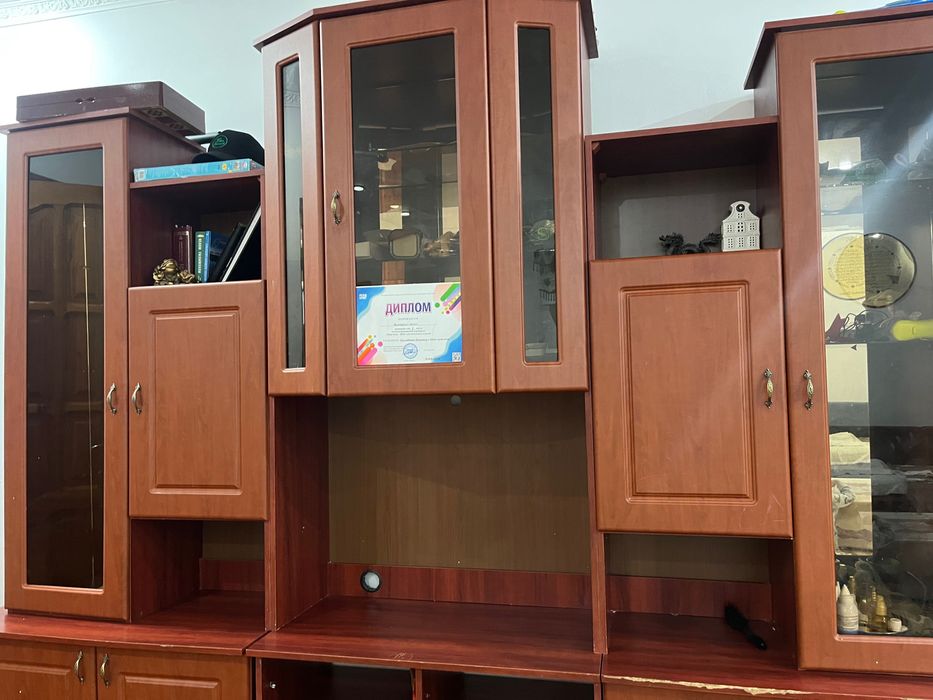 Шкаф для гостиной