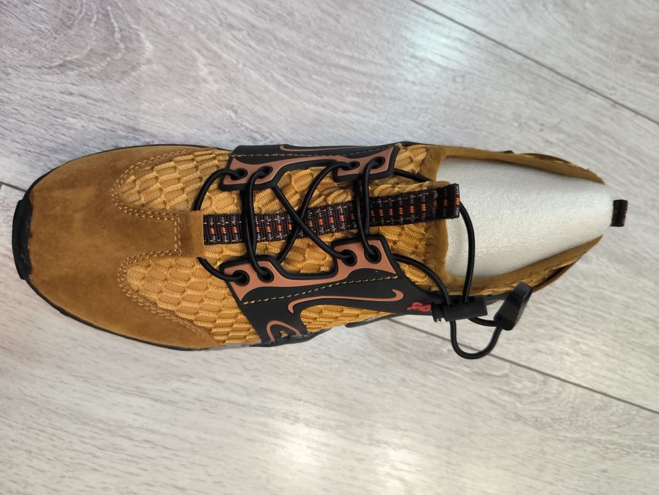 Pantofi sport drumetii