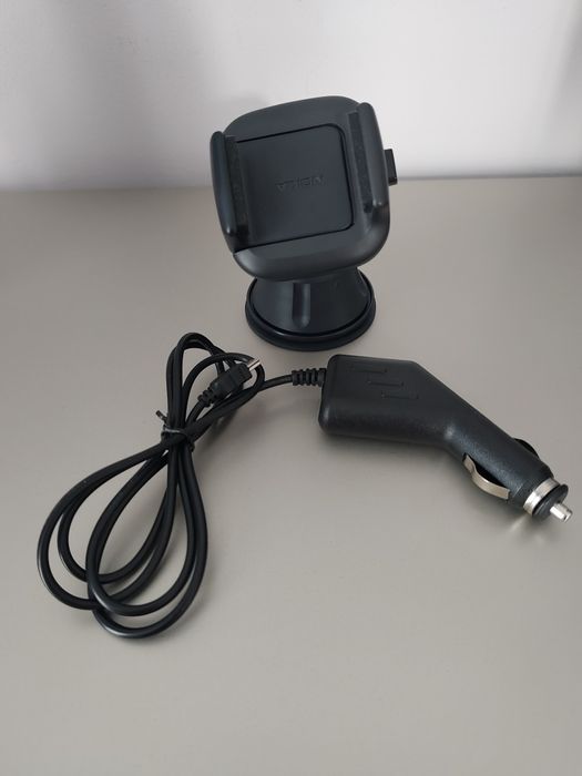 Держатель для телефона и прикуриватель