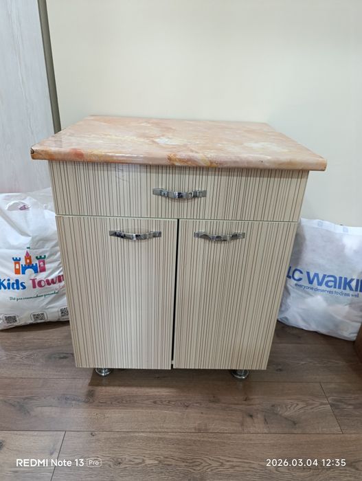 Столик-тумба для кухни