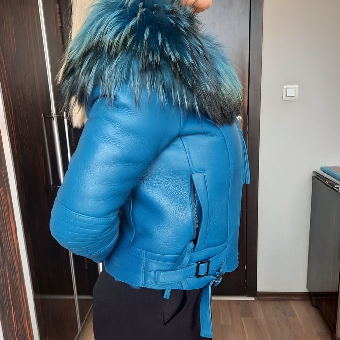 Синьо яке естествена кожа с яка естествен косъм