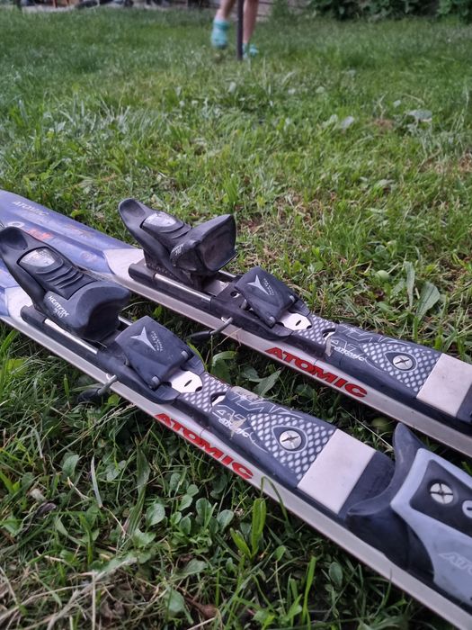Skiuri Carving Atomic
