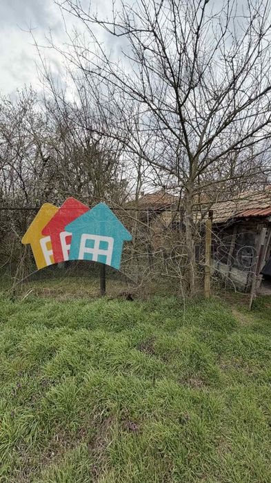 Къща в Варна, област-с.Царевци площ 60 цена 34000