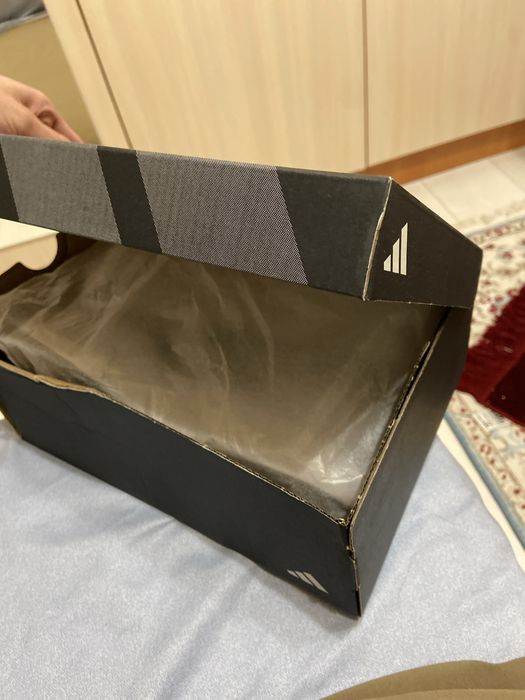 Adidas кроссовки летние