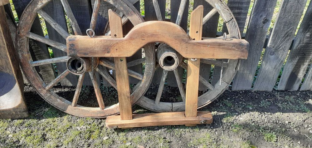 Juguri boi ,roti din lemn ,covata