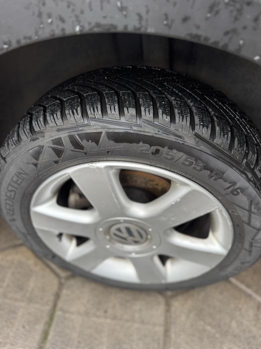 205/55/16 зимни гуми Vredestain