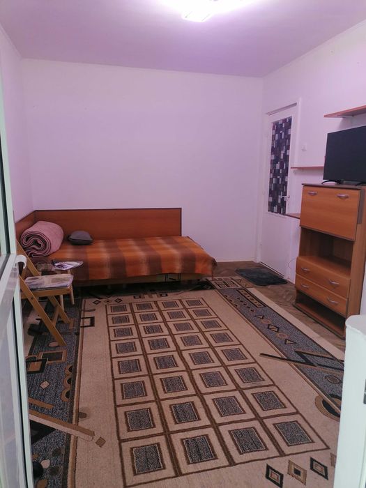 Garsonieră se închiriază