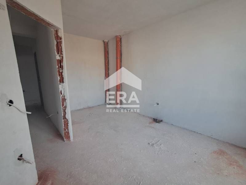 Продава се Тристаен апартамент в Варна, Владислав Варненчик - 99 кв.м за 1040 €/кв.м - Снимка #8